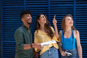 Alternativas para Jóvenes sin Historial: Rutas Concretas para Iniciar