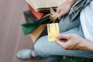 Cómo Utilizar tu Tarjeta de Crédito para Potenciar tu Historial en el Buró: Técnicas Efectivas que Realmente Funcionan